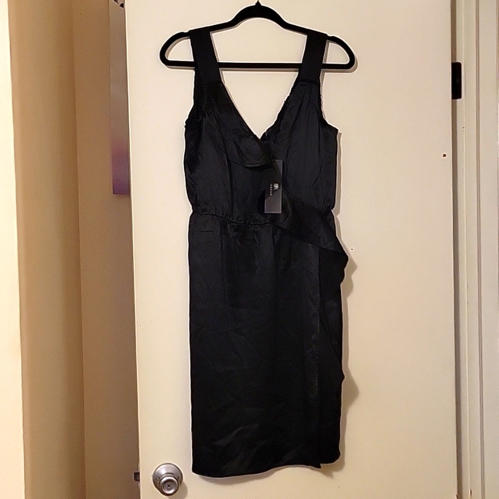 Banana Republic Monogram Silk Dress 8